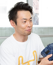 内山智晴（うちやまともはる）